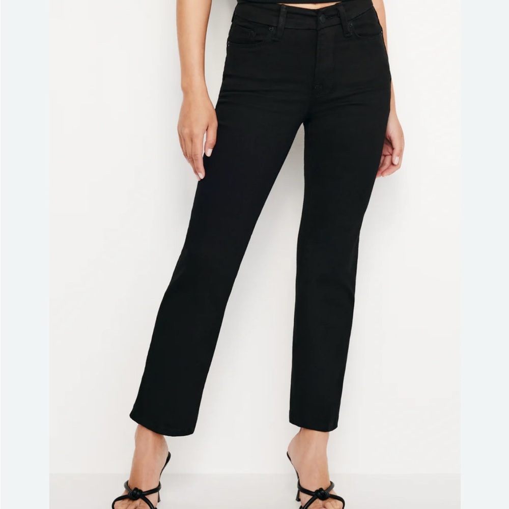 Good American Black Straight Leg Jeans